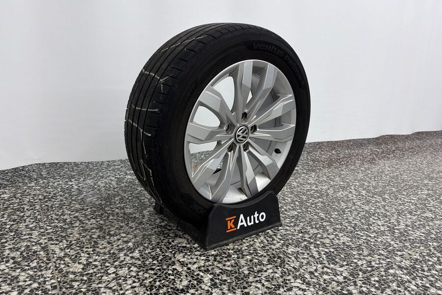 Volkswagen T-Roc vaihtoauto