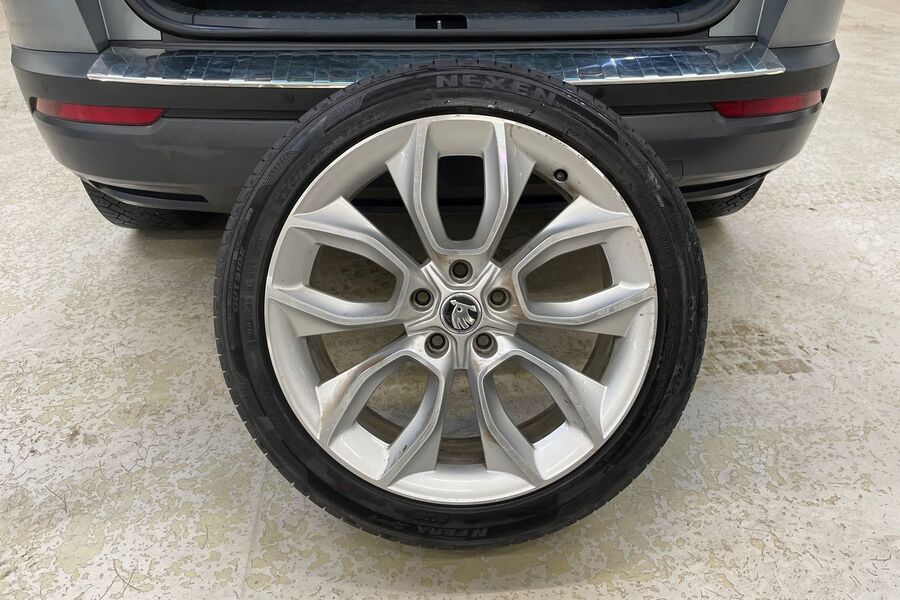 Skoda Karoq vaihtoauto