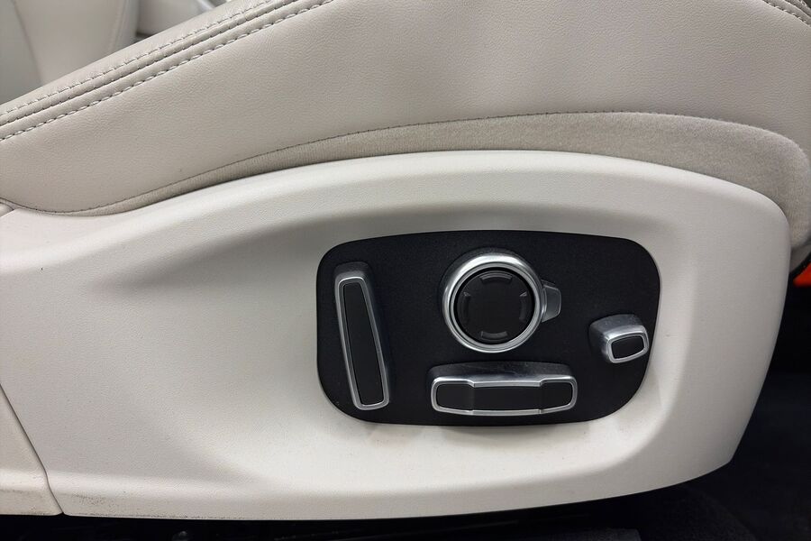 Jaguar I-PACE vaihtoauto