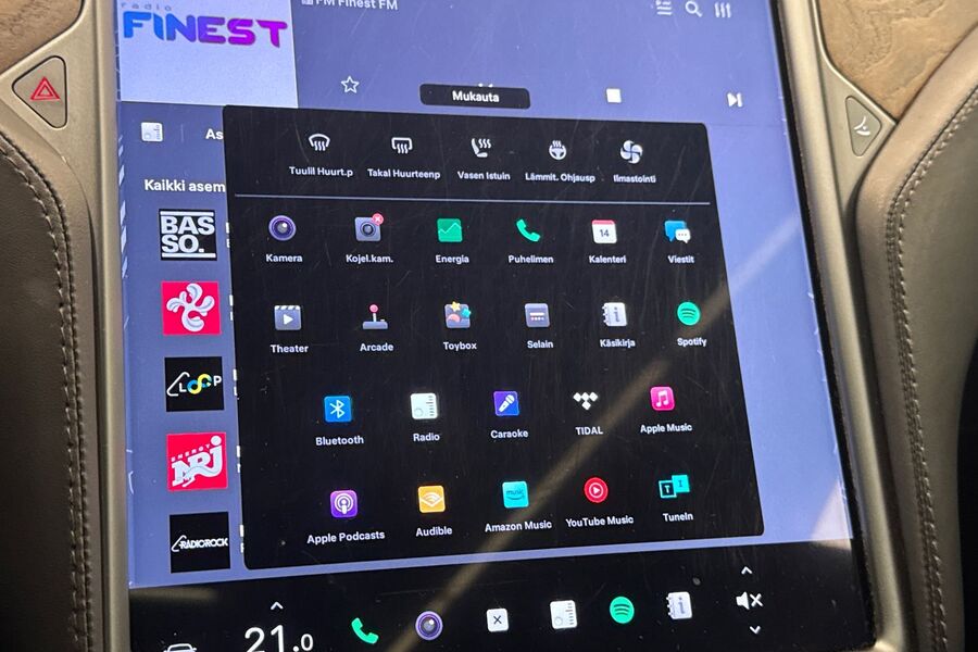 Tesla Model S vaihtoauto