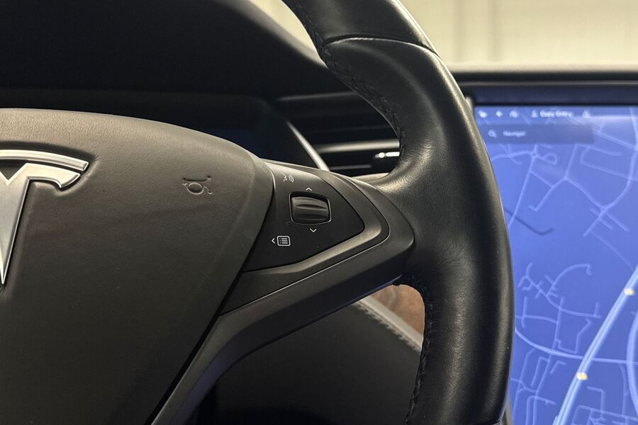 Tesla Model S vaihtoauto