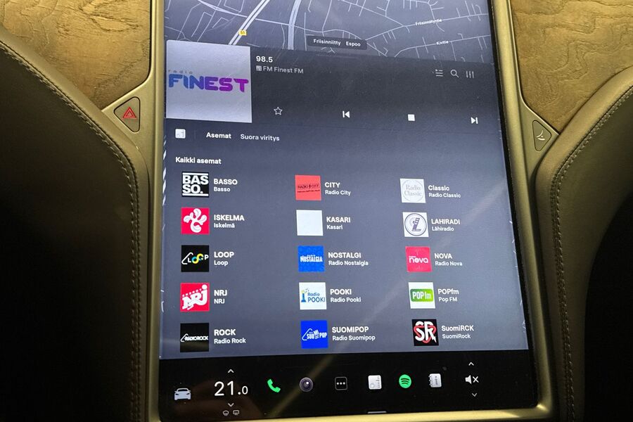 Tesla Model S vaihtoauto