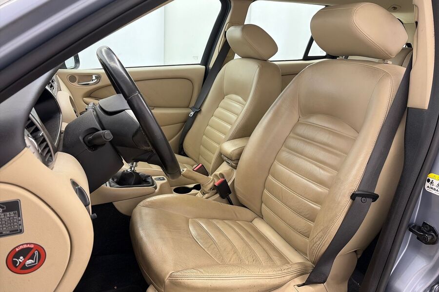 Jaguar X-Type vaihtoauto