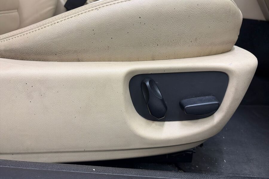 Jaguar X-Type vaihtoauto