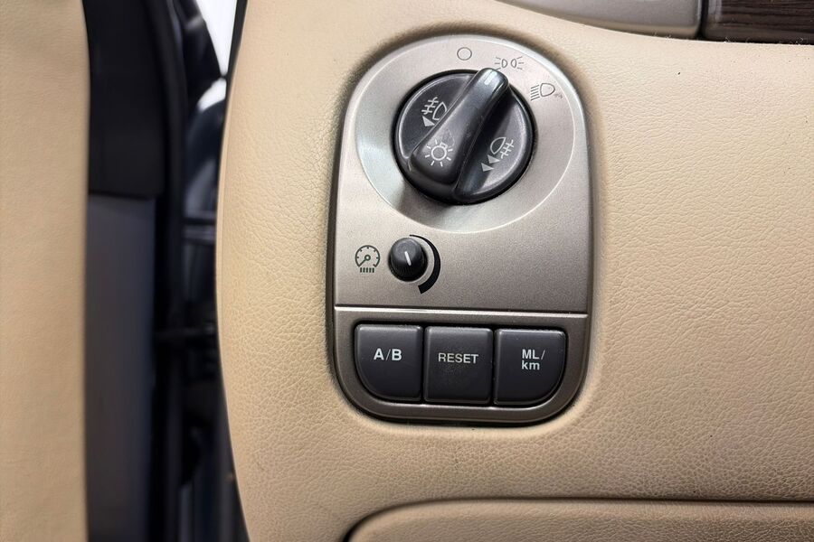 Jaguar X-Type vaihtoauto