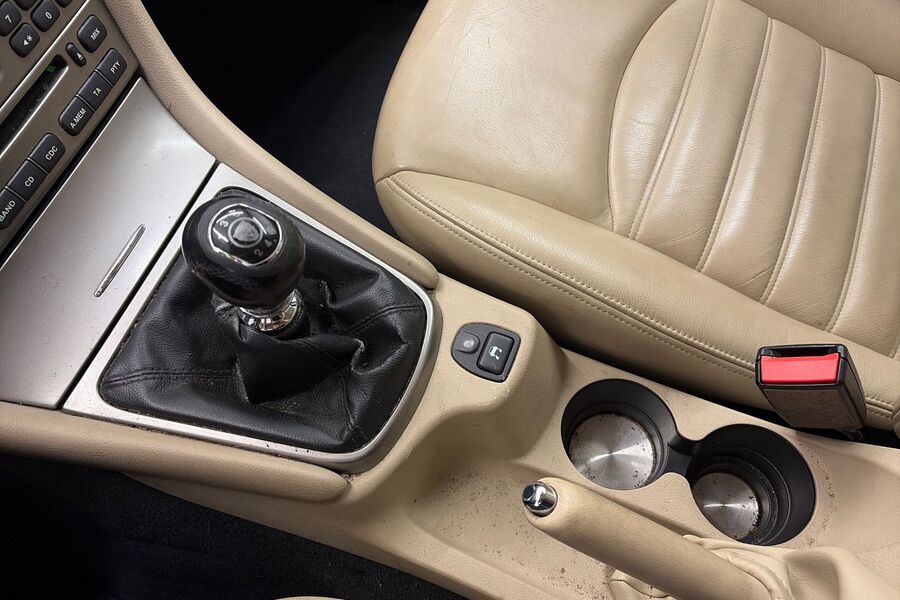 Jaguar X-Type vaihtoauto