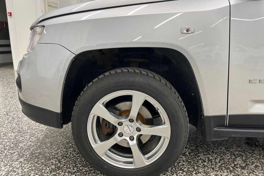 Jeep Compass vaihtoauto