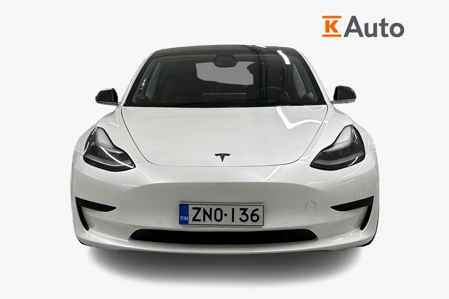 Tesla Model 3 vaihtoauto