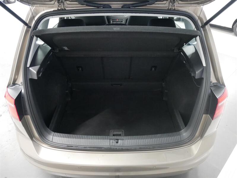 Volkswagen Golf Sportsvan vaihtoauto