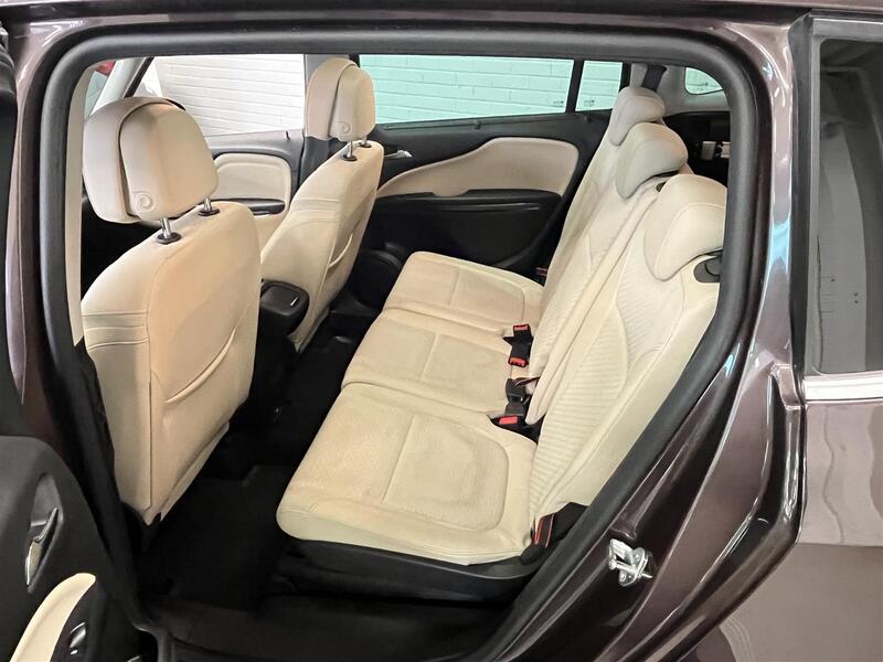 Opel Zafira vaihtoauto