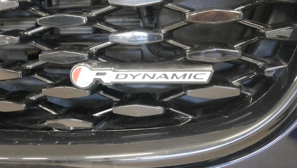 Jaguar F-PACE vaihtoauto