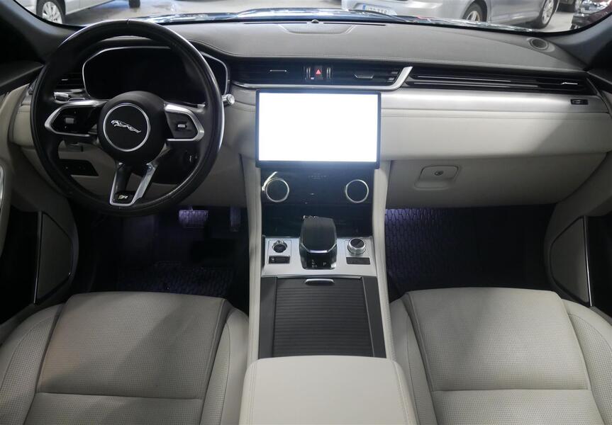 Jaguar F-PACE vaihtoauto