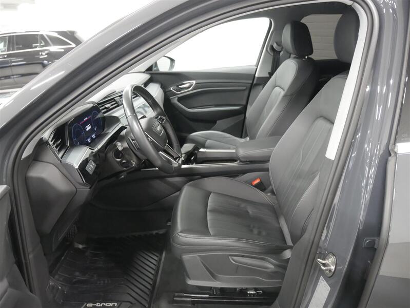 Audi Q8 e-tron vaihtoauto