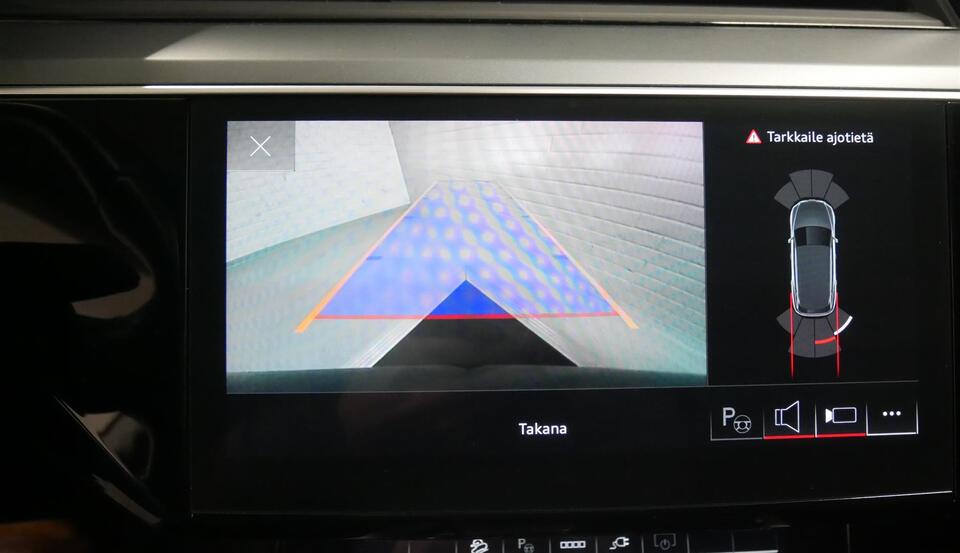 Audi Q8 e-tron vaihtoauto