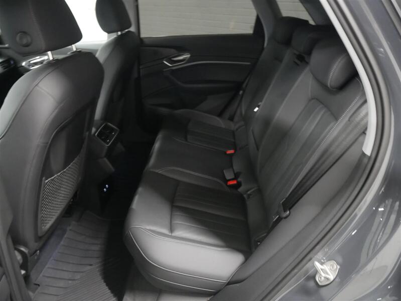 Audi Q8 e-tron vaihtoauto