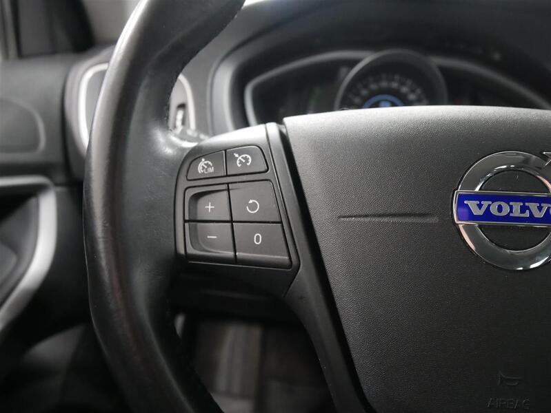 Volvo V40 vaihtoauto