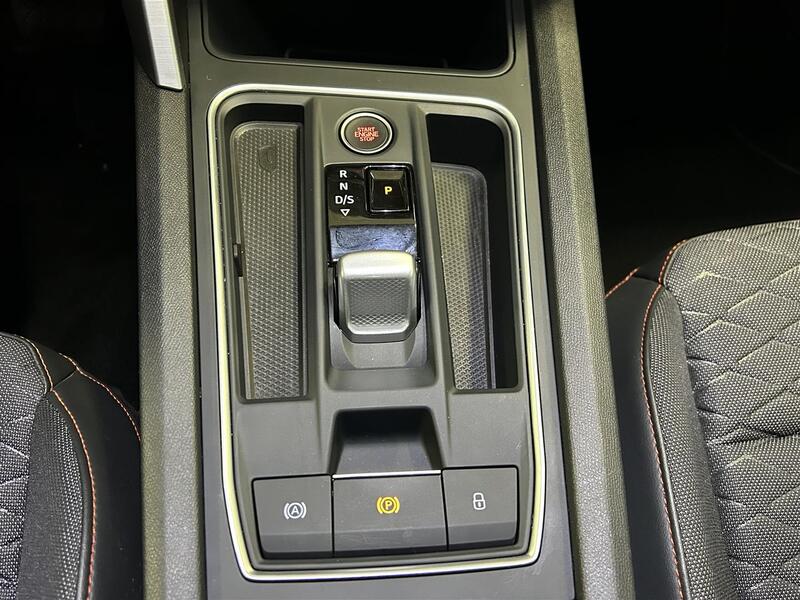 SEAT Leon vaihtoauto