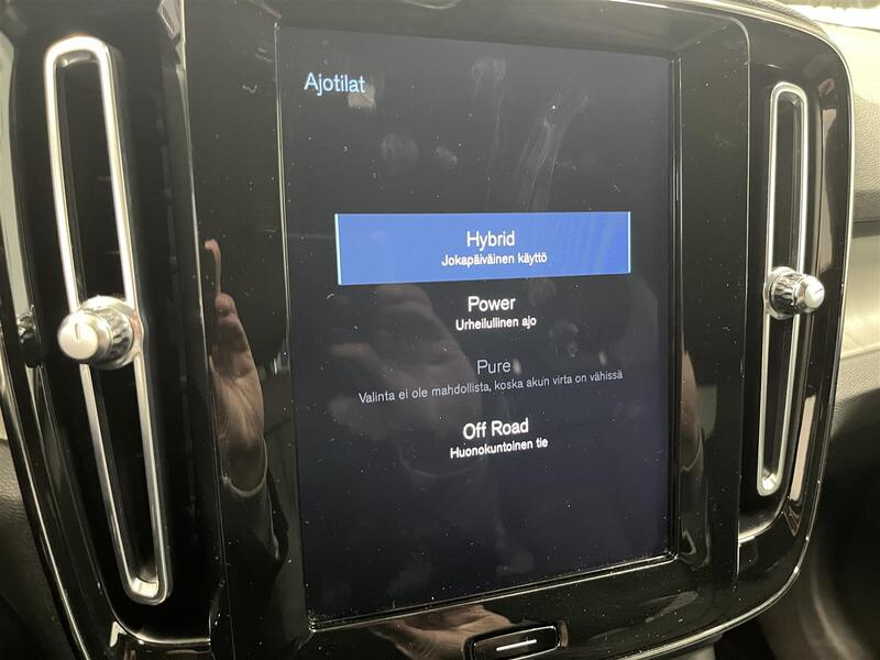 Volvo XC40 vaihtoauto