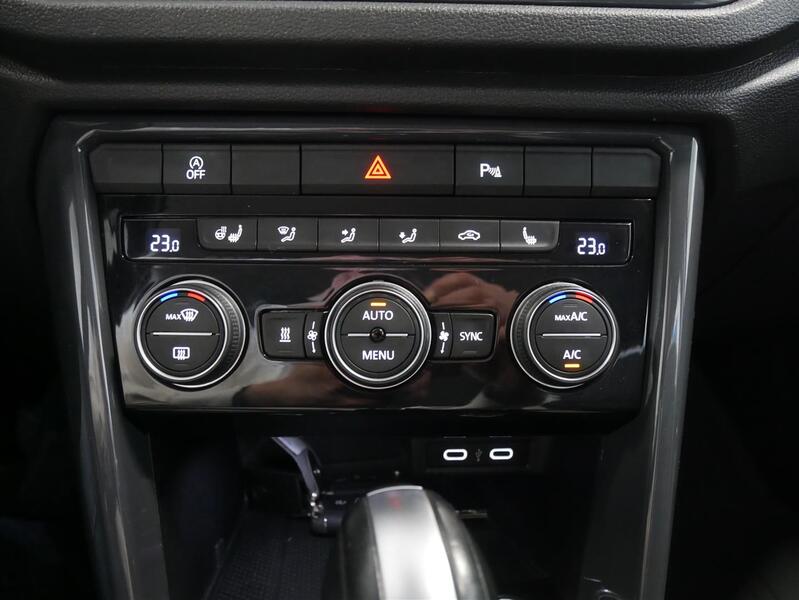 Volkswagen T-Roc vaihtoauto