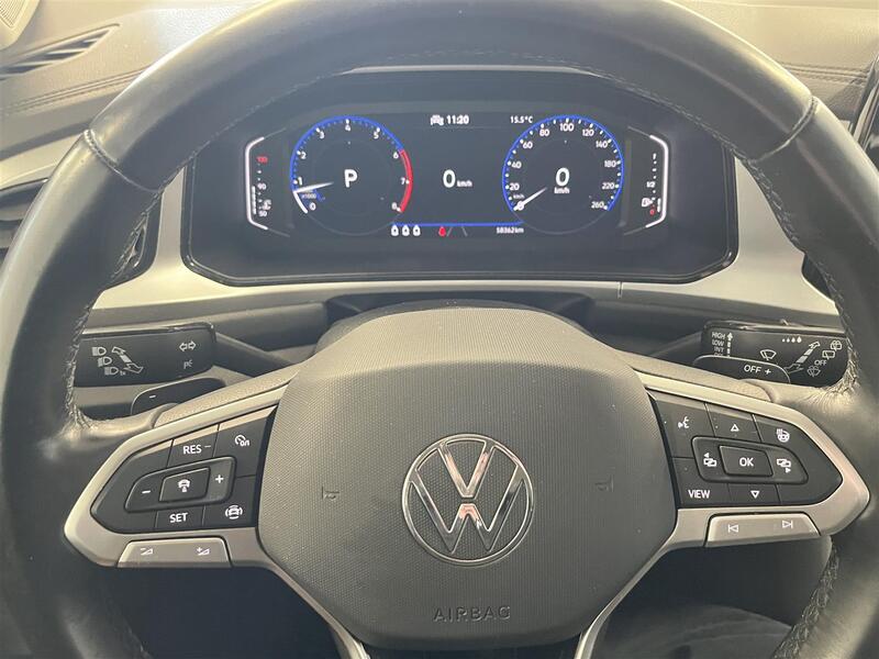 Volkswagen T-Roc vaihtoauto