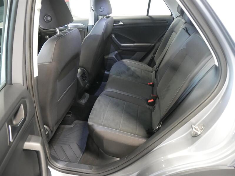 Volkswagen T-Roc vaihtoauto