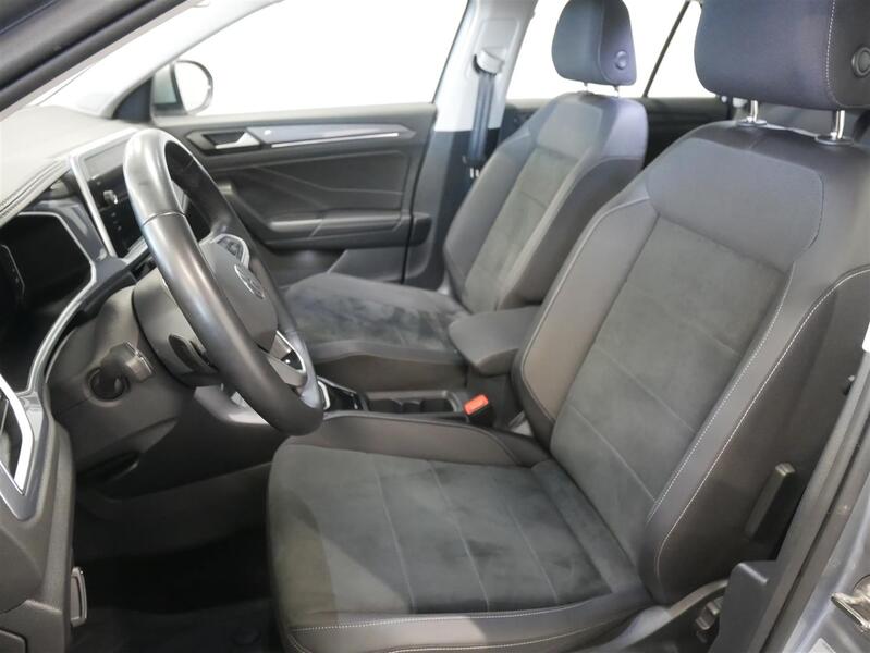 Volkswagen T-Roc vaihtoauto