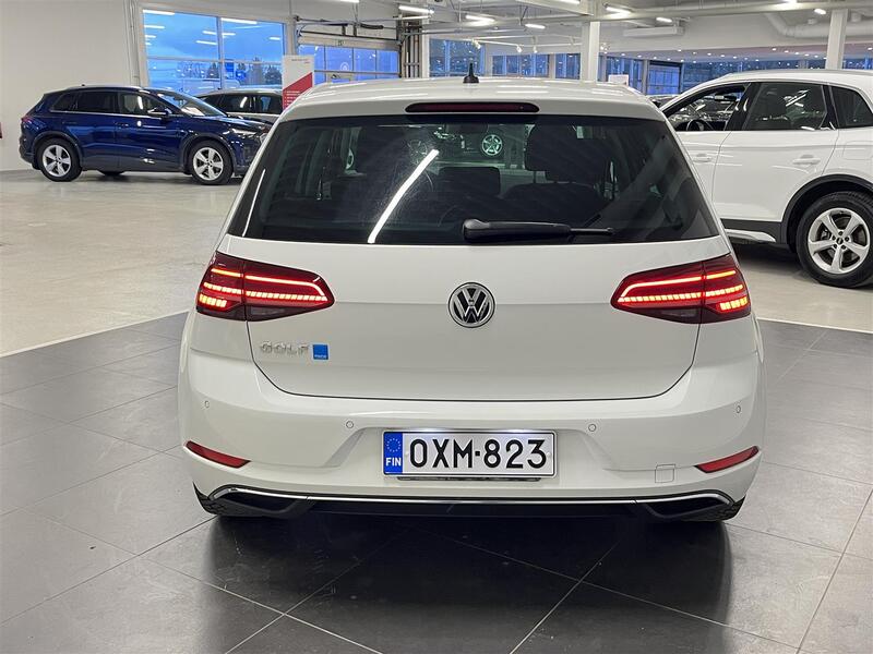 Volkswagen Golf vaihtoauto