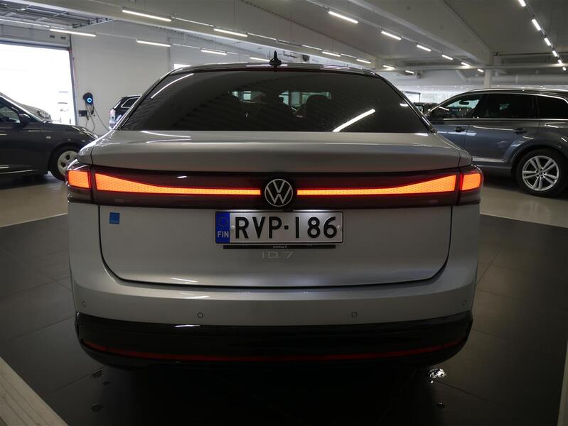 Volkswagen ID.7 vaihtoauto