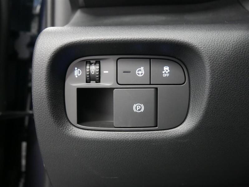 Hyundai INSTER vaihtoauto