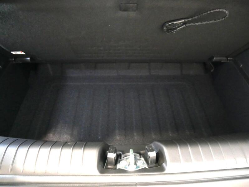 Hyundai INSTER vaihtoauto