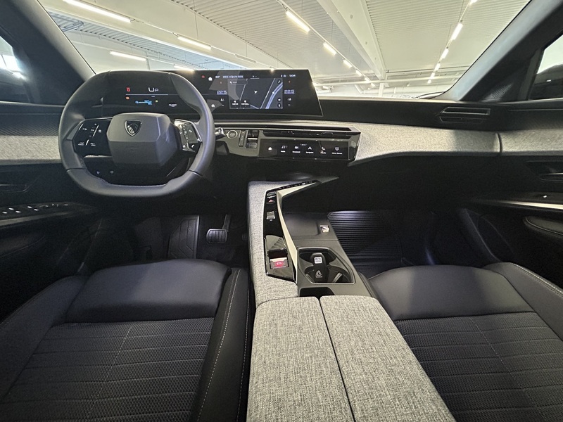 Peugeot E-3008 vaihtoauto