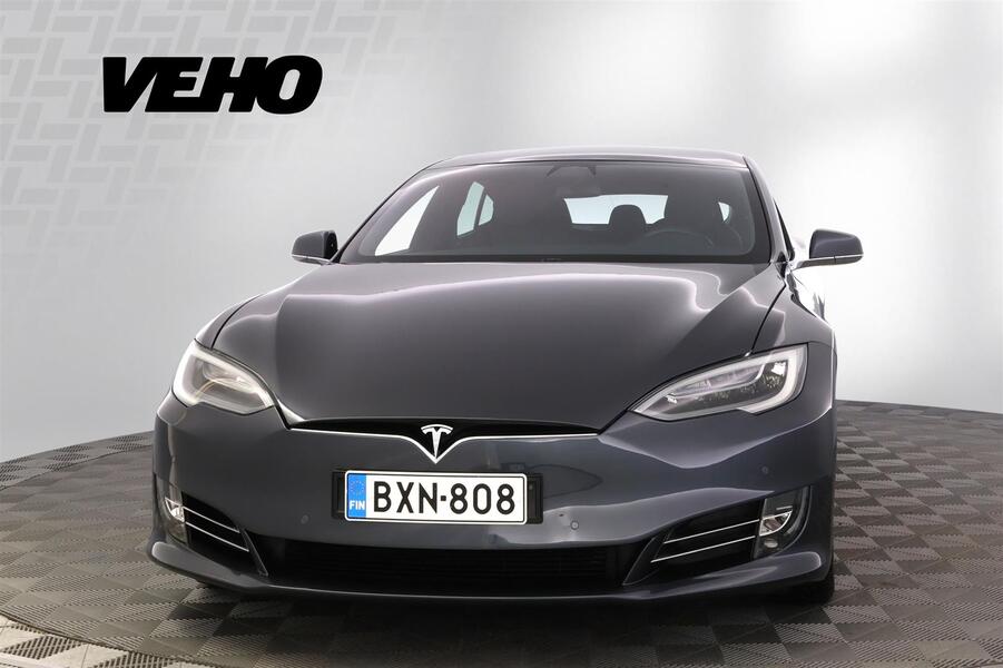 Tesla Model S vaihtoauto
