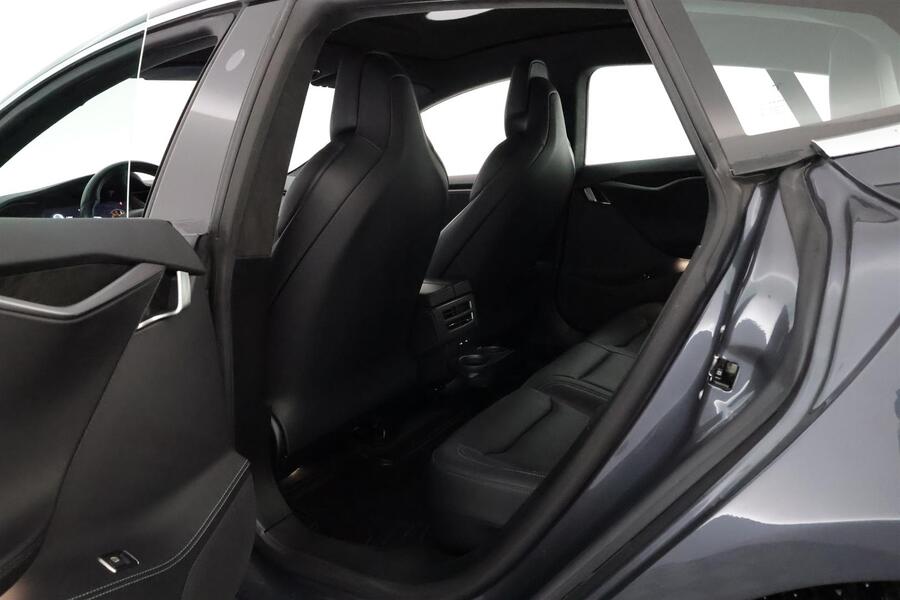 Tesla Model S vaihtoauto