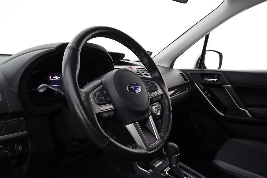 Subaru Forester vaihtoauto