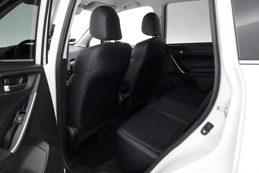 Subaru Forester vaihtoauto