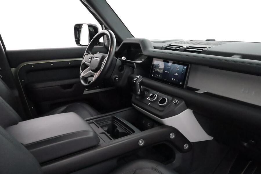 Land Rover Defender vaihtoauto