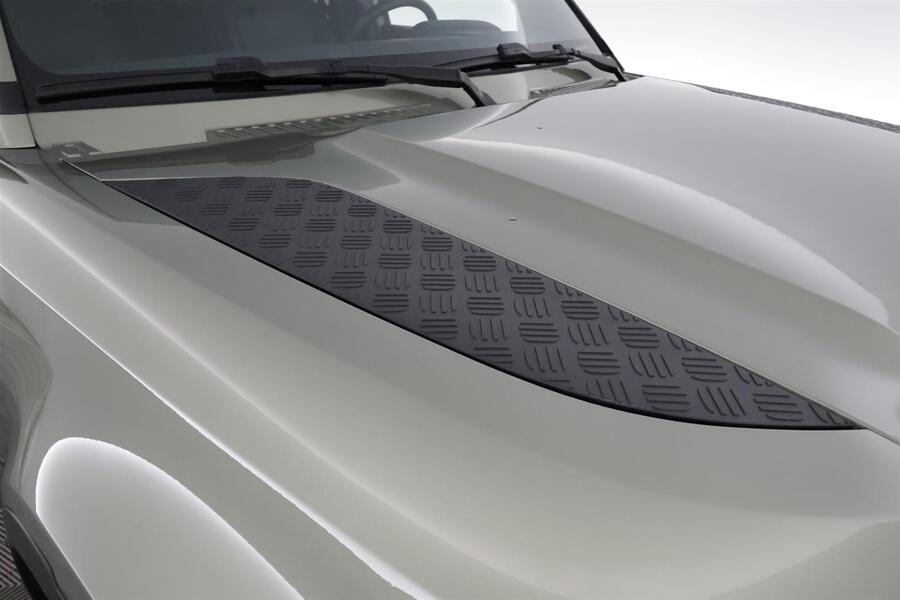 Land Rover Defender vaihtoauto