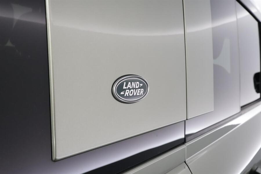 Land Rover Defender vaihtoauto