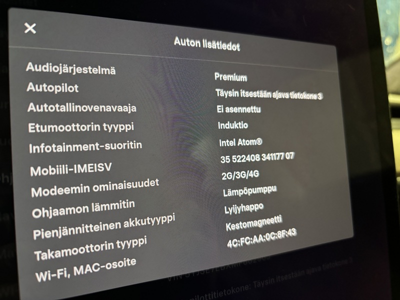 Tesla Model 3 vaihtoauto