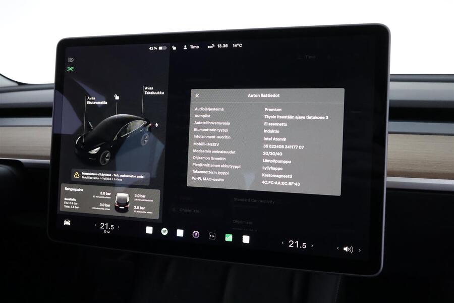 Tesla Model 3 vaihtoauto