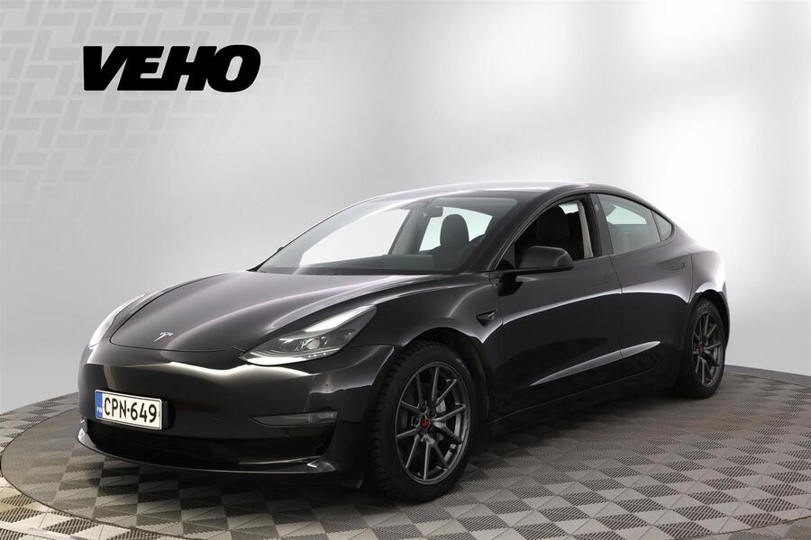 Tesla Model 3 vaihtoauto