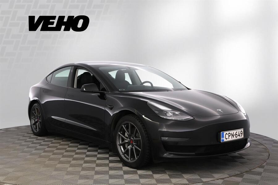 Tesla Model 3 vaihtoauto