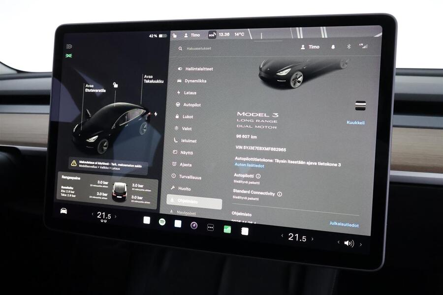 Tesla Model 3 vaihtoauto