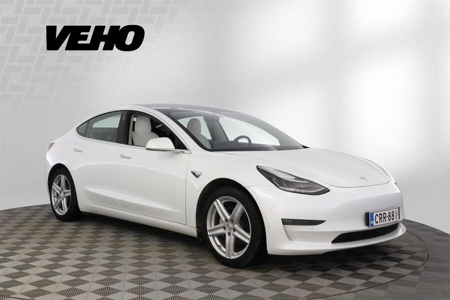 Tesla Model 3 vaihtoauto