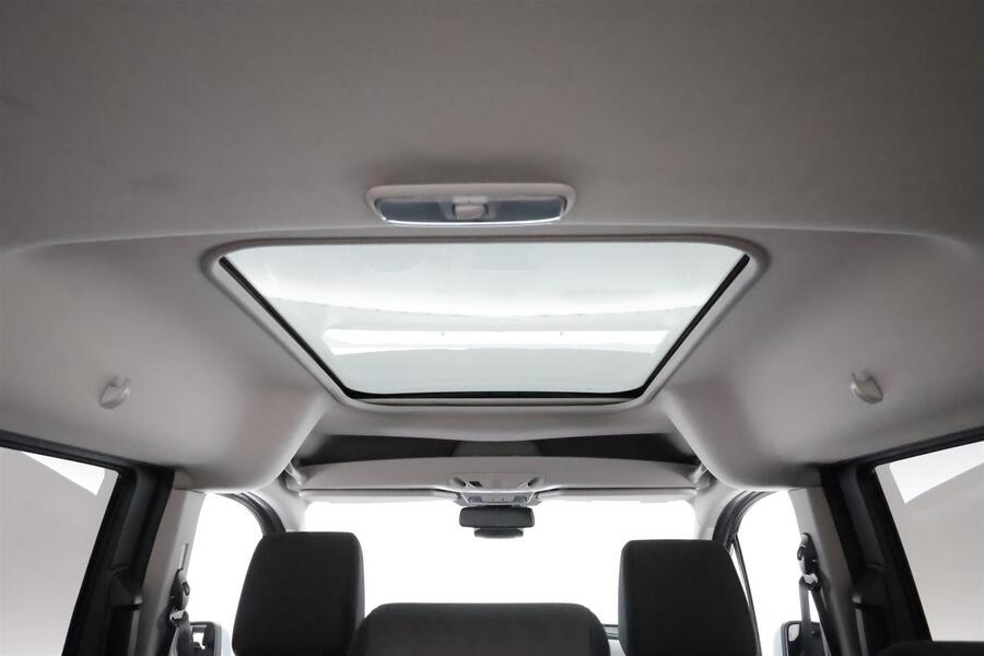 Ford Grand Tourneo Connect vaihtoauto