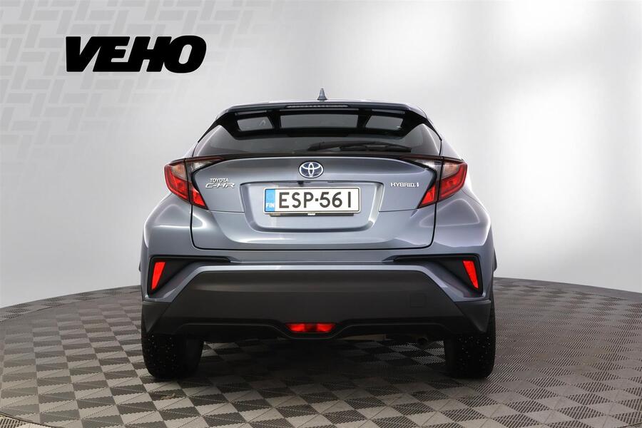 Toyota C-HR vaihtoauto