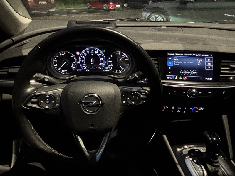 Opel Insignia vaihtoauto