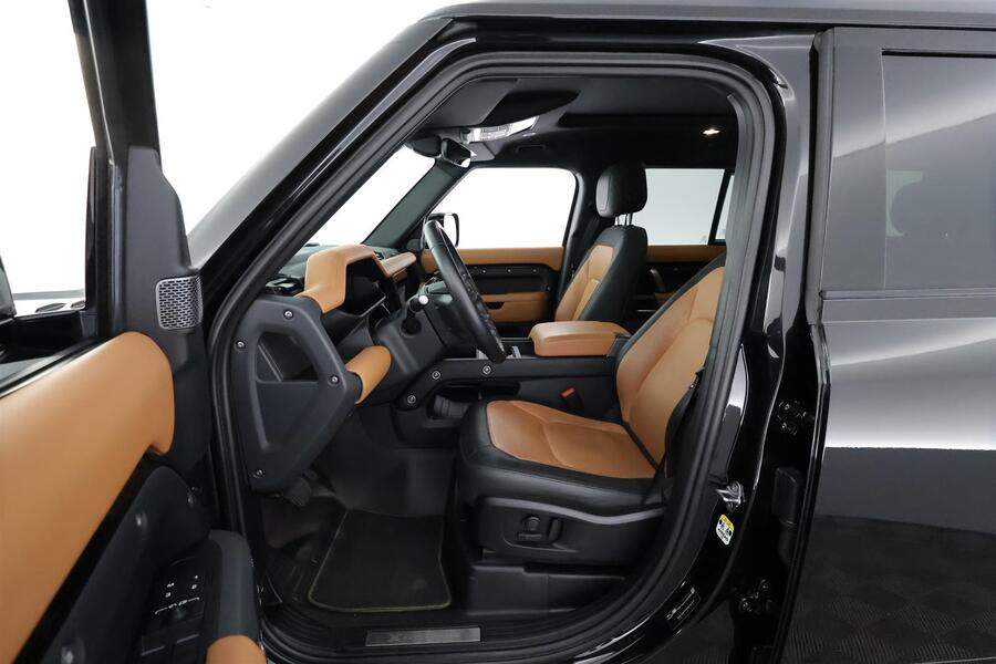 Land Rover Defender vaihtoauto