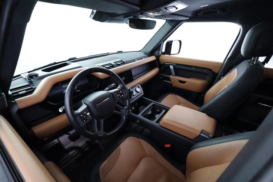Land Rover Defender vaihtoauto