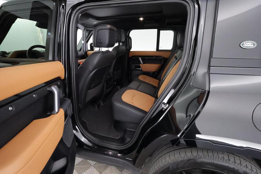 Land Rover Defender vaihtoauto
